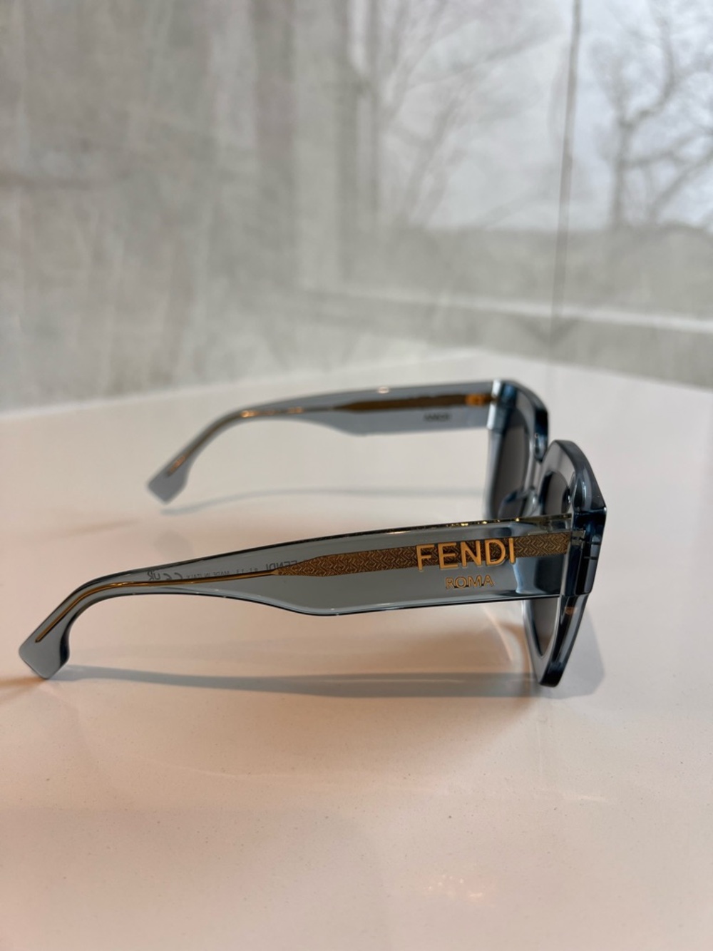 Fendi Sunglasses - Picture 3 of 6